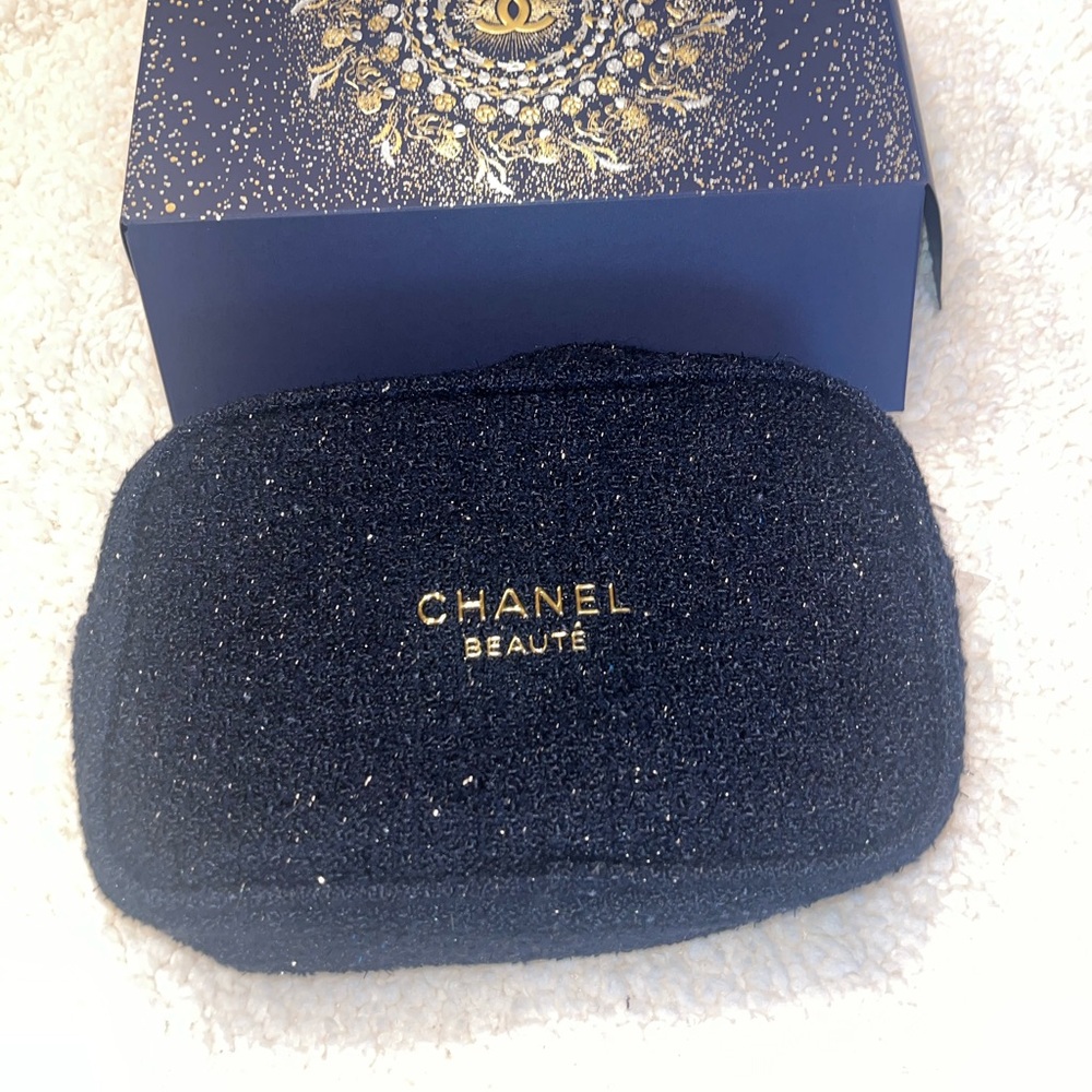 2025 holiday tweed pouch plus celestial box limited edition. GWP, NIB.